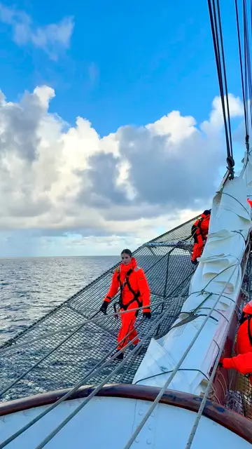 La Princesa Leonor a bordo del buque escuela Juan Sebastián Elcano La Princesa Leonor a bordo del buque escuela Juan Sebastián Elcano