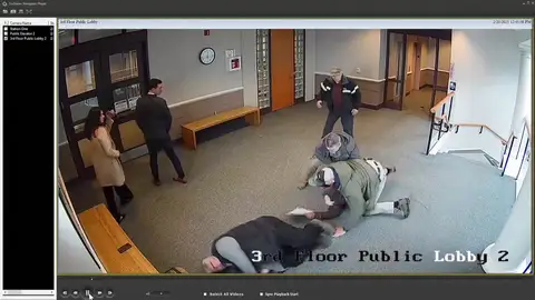 Detención de un venezolano por dos agentes de policía en EEUU Detención de un venezolano por dos agentes de policía en EEUU