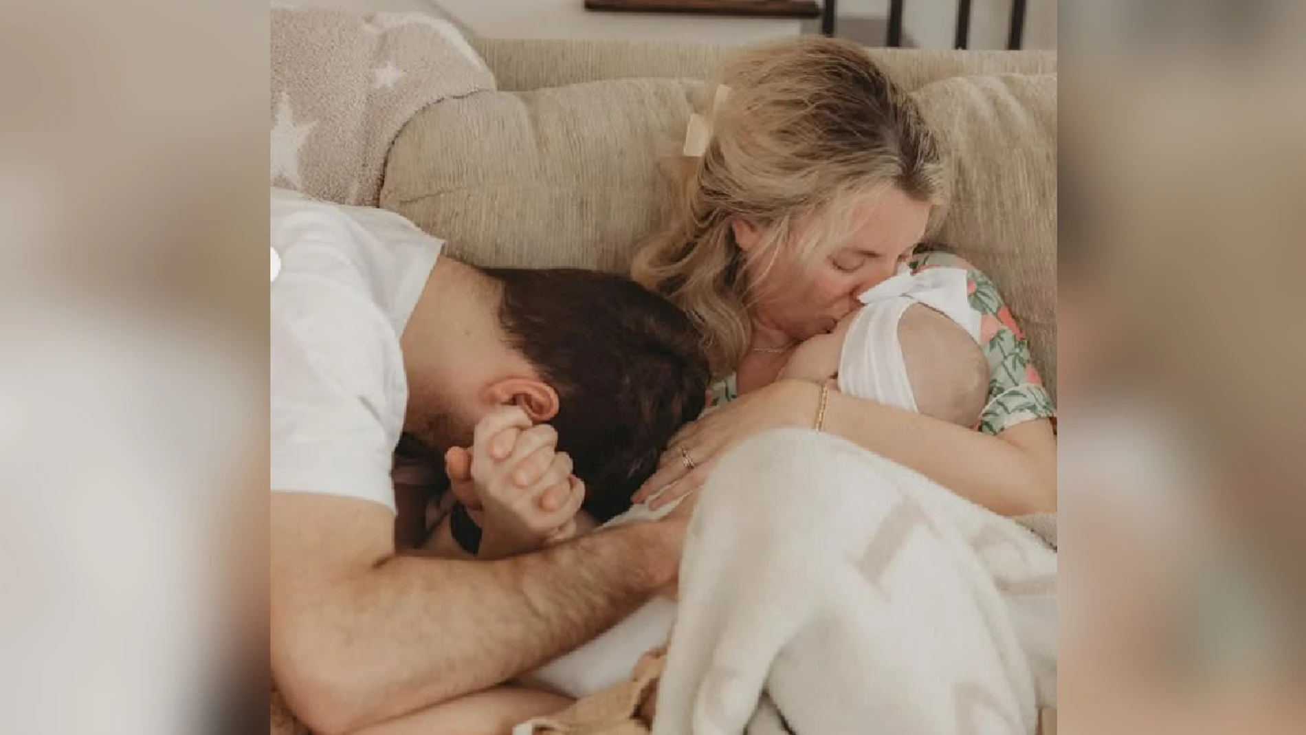 Muere la bebé de 9 meses de la 'influencer' Lauren Cummings: "Nos bendijo cada día y ya nunca seremos los mismos" Muere la bebé de 9 meses de la 'influencer' Lauren Cummings: "Nos bendijo cada día y ya nunca seremos los mismos"