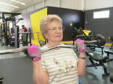 Tere, la reina del gimnasio a sus 88 años Tere, la reina del gimnasio a sus 88 años