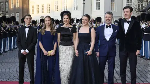 La princesa de Dinamarca y su familia La princesa de Dinamarca y su familia