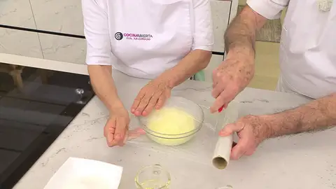 Tapa la crema con papel film Tapa la crema con papel film