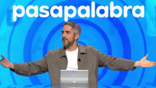 Roberto Leal bromea con el truco de los espectadores para acertar las 25 respuestas de El Rosco