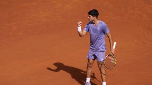 Carlos Alcaraz en el torneo Conde de God&oacute;