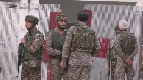 Ataque armado contra civiles en la Cachemira india Ataque armado contra civiles en la Cachemira india