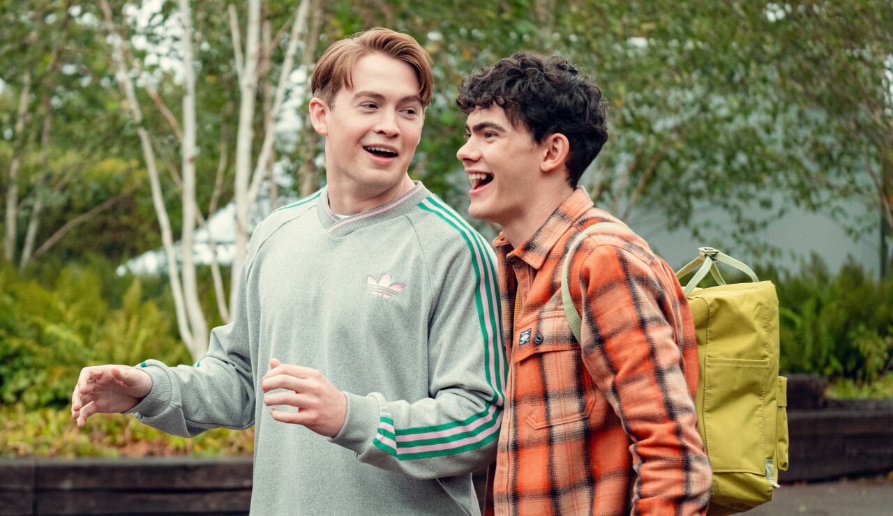 Kit Connor y Joe Locke como Nick y Charlie en Heartstopper