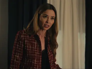 Sara reprochándole a César su actitud Sara reprochándole a César su actitud