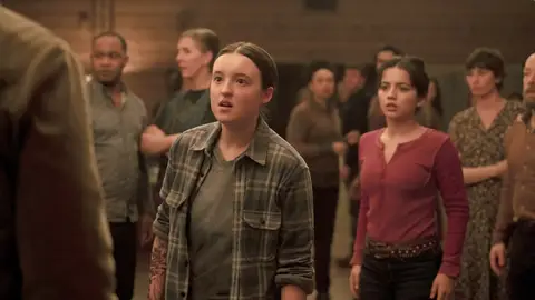 Bella Ramsey como Ellie en la temporada 2 de The Last of Us Bella Ramsey como Ellie en la temporada 2 de The Last of Us