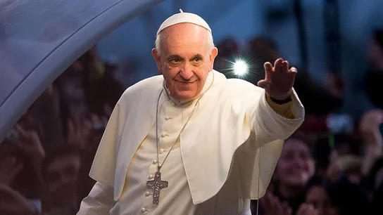 El Papa Fracisco en el papamóvil El Papa Fracisco en el papamóvil
