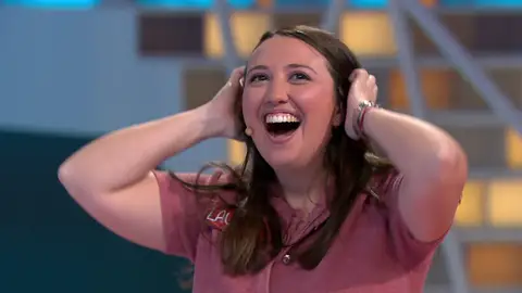 “¡Ay, que me caso Jorge!”: Laura consigue resolver el de la final y hacerse con un total de 7.750 euros “¡Ay, que me caso Jorge!”: Laura consigue resolver el de la final y hacerse con un total de 7.750 euros