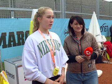 Mirra Andreeva, con Vanessa Blasco