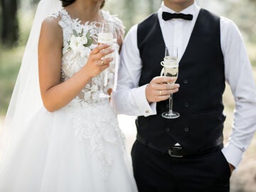 Novios el d&iacute;a de su boda