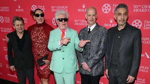 Mikhail Baryshnikov, Rossy de Palma, Pedro Almodovar, John Waters y John Turturro en los 50th Chaplin Awards Gala Mikhail Baryshnikov, Rossy de Palma, Pedro Almodovar, John Waters y John Turturro en los 50th Chaplin Awards Gala
