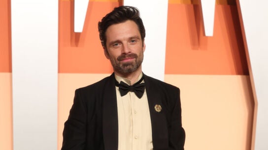 Sebastian Stan en la fiesta posterior a los Oscar