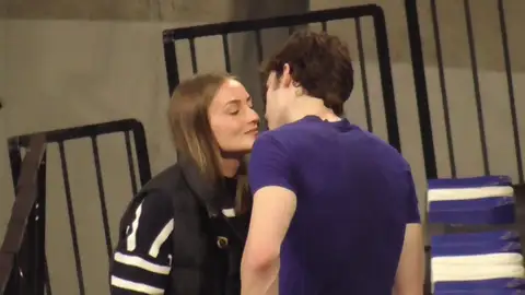 Pablo Urganarin y su novia Johanna Zott, muy enamorados Pablo Urganarin y su novia Johanna Zott, muy enamorados