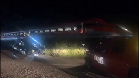 Tren detenido Tren detenido