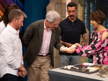 "Es impresionante": Adri&aacute;n Lastra y Josema Yuste, fascinados con las esculturas hiperrealistas de Terumi Ohta