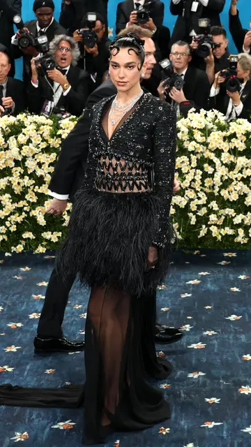 Dua Lipa en la Gala MET 2025 Dua Lipa en la Gala MET 2025