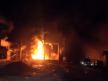 Israel bombardea Yemen. Israel bombardea Yemen.