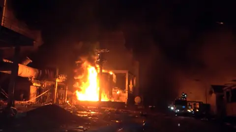 Israel bombardea Yemen. Israel bombardea Yemen.