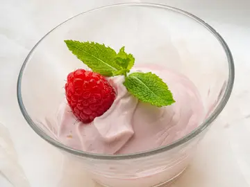 Mousse de frambuesas, de Arguiñano: "Un postre facilísimo que puede hacer cualquiera en casa" Mousse de frambuesas, de Arguiñano: "Un postre facilísimo que puede hacer cualquiera en casa"