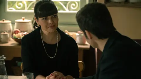Gema y Joaquín toman una importante decisión que les cambiará la vida... ¡adoptarán a Teo! Gema y Joaquín toman una importante decisión que les cambiará la vida... ¡adoptarán a Teo!