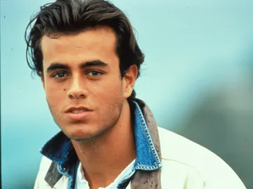 Enrique Iglesias en los 90 Enrique Iglesias en los 90