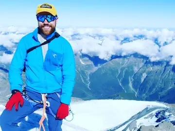 Muere un alpinista de un infarto al subir una montana del Himalaya Muere un alpinista de un infarto al subir una montana del Himalaya