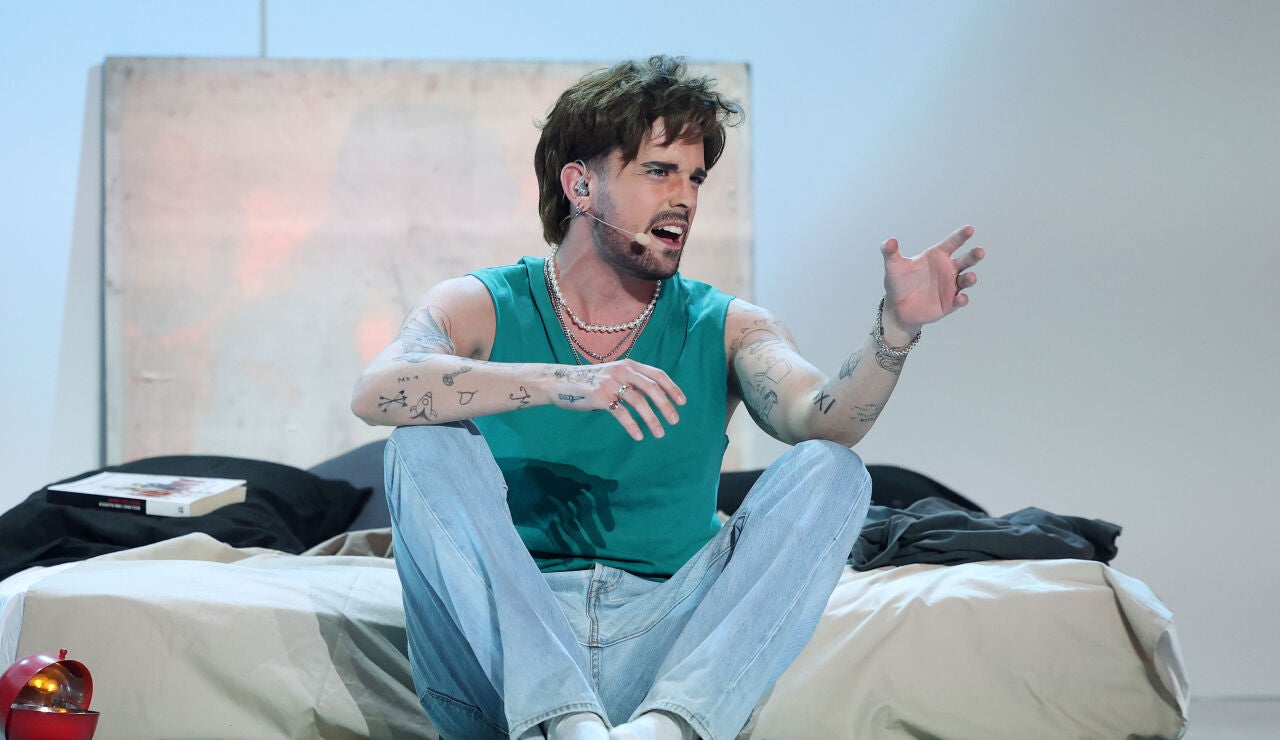 Aceptamos la invitaci&oacute;n: Mikel Herzog Jr. nos &lsquo;invita a bailar&rsquo; transformado en Dani Fern&aacute;ndez