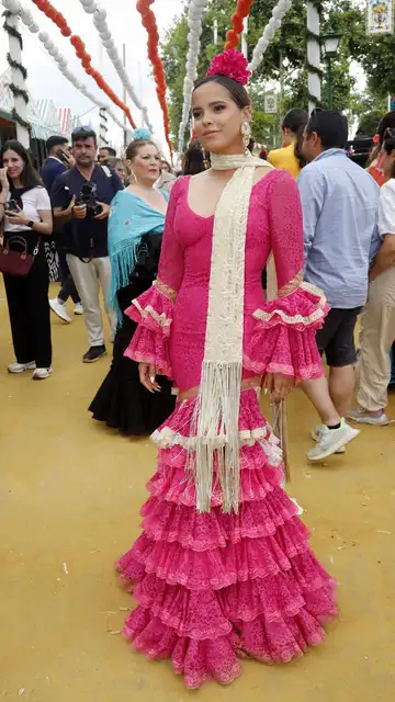 El traje de flamenca de Gloria Camila El traje de flamenca de Gloria Camila