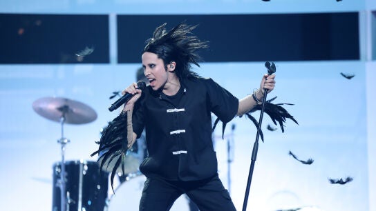 Melani saca su lado más roquero cantando ‘In the Shadows’ como The Rasmus