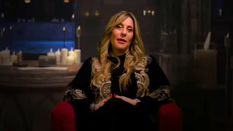 Anuska confiesa por qué reveló su secreto sobre Paula: "Me va a matar, no pude parar" Anuska confiesa por qué reveló su secreto sobre Paula: "Me va a matar, no pude parar"
