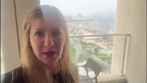 Al menos 9 españoles atrapados en el sótano de un hotel de Trípoli en mitad de los ataques entre milicias: "Las peores expectativas se han cumplido" Al menos 9 españoles atrapados en el sótano de un hotel de Trípoli en mitad de los ataques entre milicias: "Las peores expectativas se han cumplido"