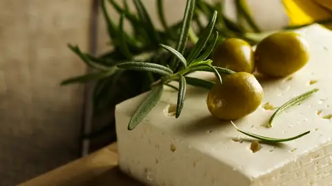 Aceitunas y feta Aceitunas y feta