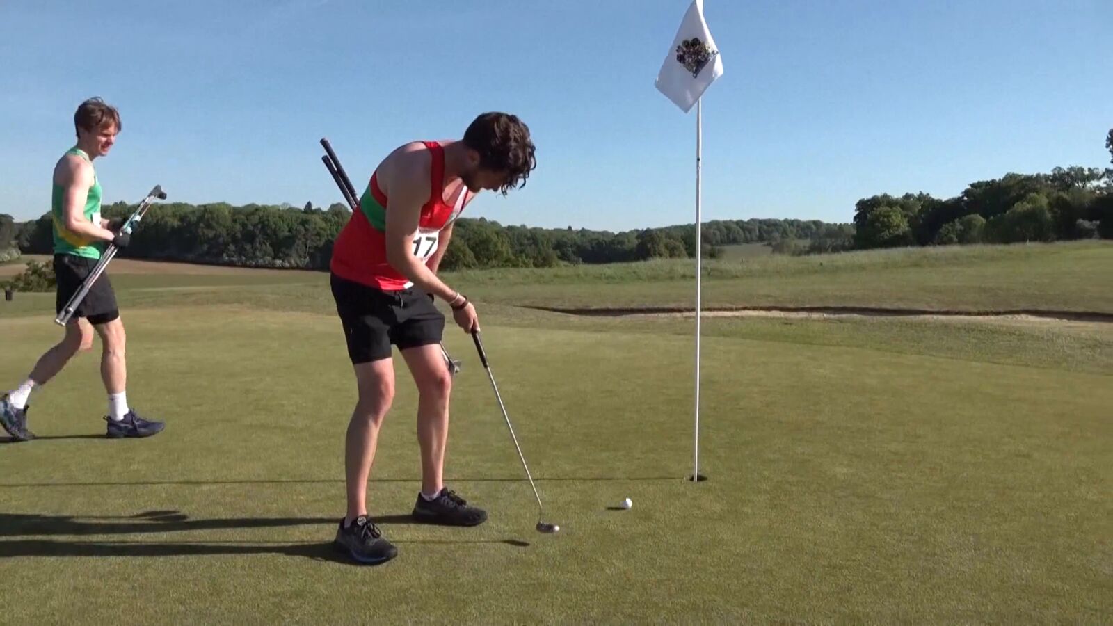 El 'speedgolf' fusiona running y golf para recorrer 18 hoyos en el menor tiempo posible