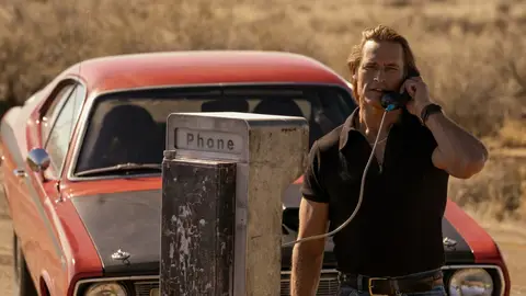 Josh Holloway en Duster Josh Holloway en Duster