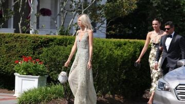 Devon Windsor en la boda de Olivia Culpo