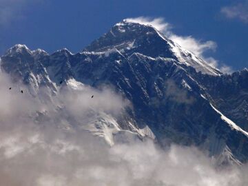 Mueren dos montañistas durante una expedición al monte Everest