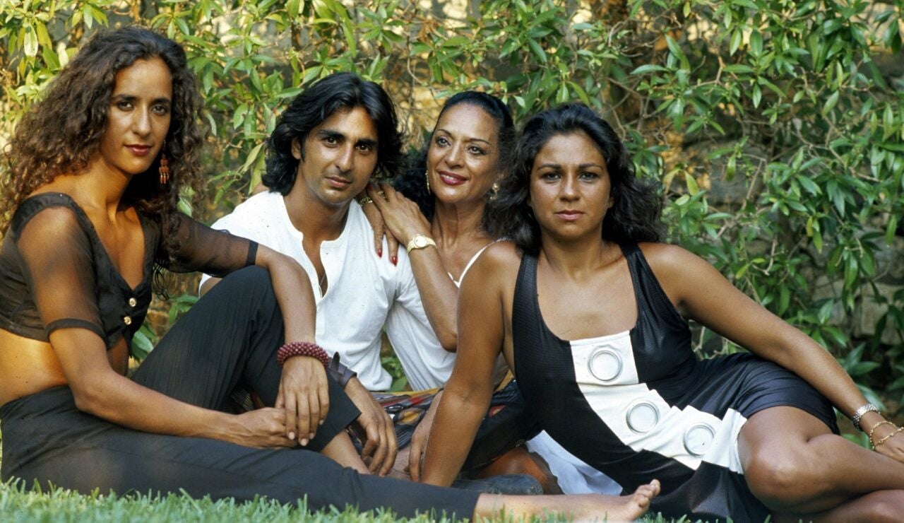 Rosario, Antonio, Lola Flores y Lolita