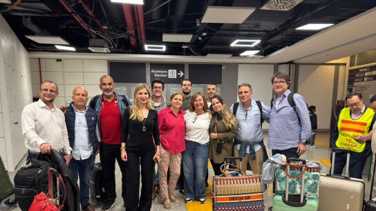 Empresarios espa&ntilde;oles a su llegada a Roma.