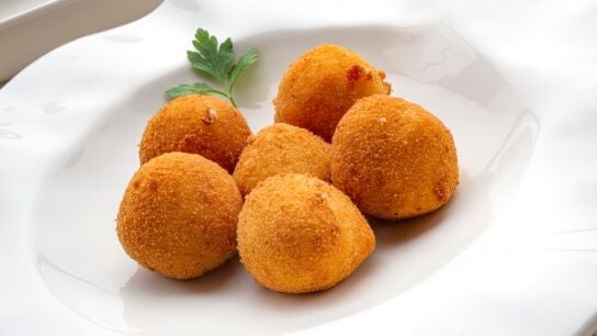 Receta f&aacute;cil de croquetas de gambas, de Karlos Argui&ntilde;ano: "&iexcl;Se deshacen en la boca!"