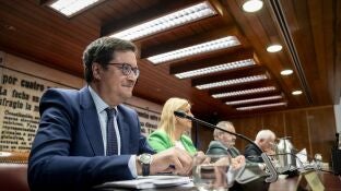 El ministro &Oacute;scar L&oacute;pez