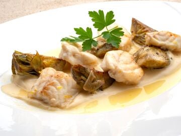 ¡Tres recetas en una!: lomo de rape con crema de panceta y alcachofas, de Joseba Arguiñano