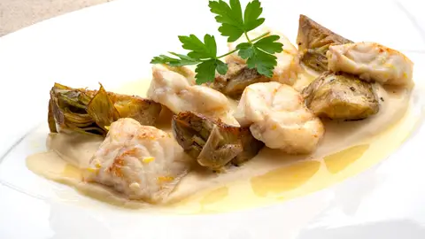 ¡Tres recetas en una!: lomo de rape con crema de panceta y alcachofas, de Joseba Arguiñano ¡Tres recetas en una!: lomo de rape con crema de panceta y alcachofas, de Joseba Arguiñano