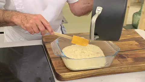 Para que no le salga costra, tápala (a piel) con film de cocina Para que no le salga costra, tápala (a piel) con film de cocina