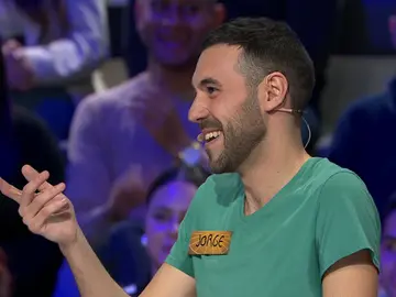 “A mí me parece súper difícil”: Jorge se lanza a demostrar sus dotes de freestyle gracias a los ánimos de sus compañeros “A mí me parece súper difícil”: Jorge se lanza a demostrar sus dotes de freestyle gracias a los ánimos de sus compañeros