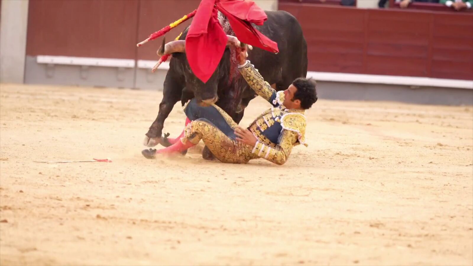 Undécima de abono de la Feria de San Isidro: tarde de pinchazos, tarde de decepción