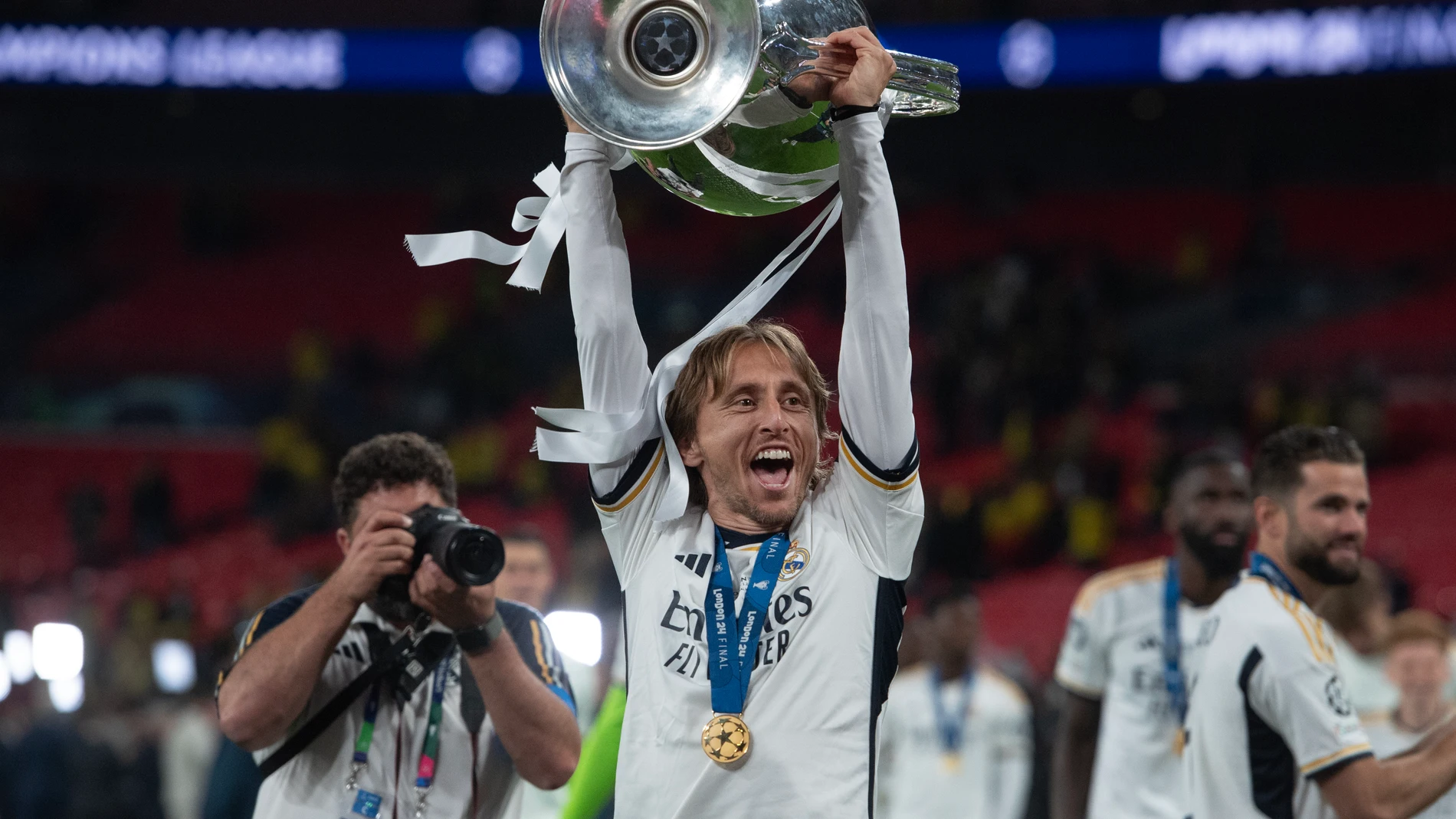Luka Modric levanta su sexta Champions League en Wembley Luka Modric levanta su sexta Champions League en Wembley