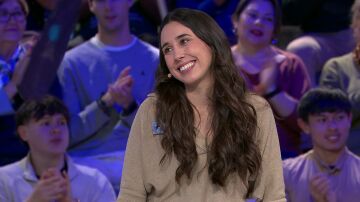 “Es un enganche, si puedo ganar más dinero quiero más”: Almu cae en el Se lo doy, pero sigue arriesgando hasta la última consonante