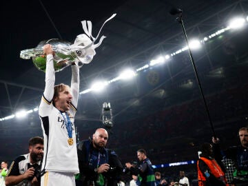 Luka Modric levanta la Champions en Wembley
